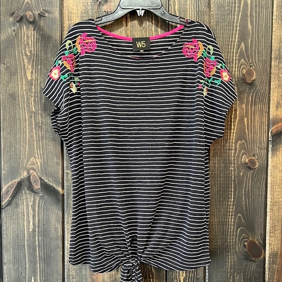Anthropologie W5 Striped Tie Front Top M Floral Embroidered Boho Oversized Shirt - Picture 1 of 6